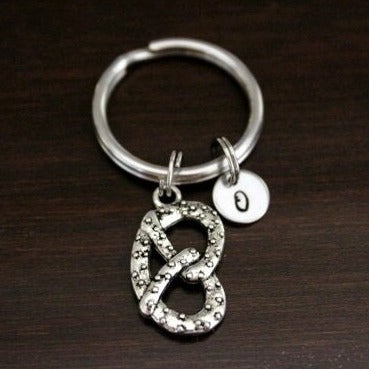 pretzel with raised salt bumps keychain